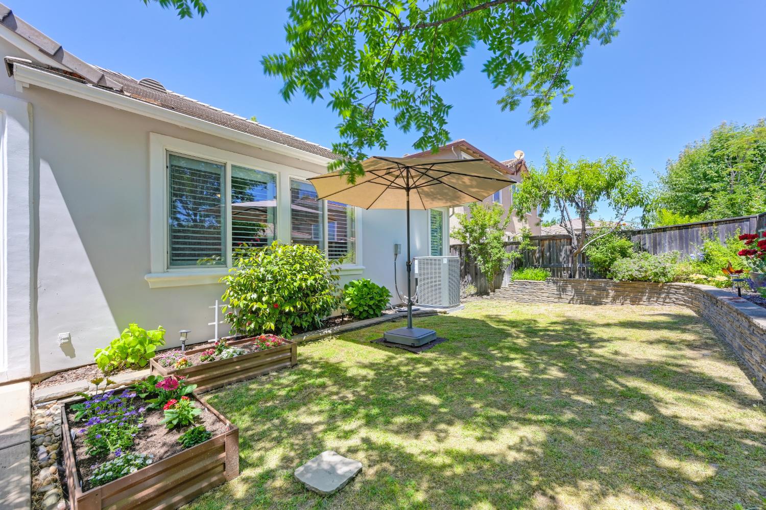 Detail Gallery Image 42 of 46 For 1123 Meredith Way, Folsom,  CA 95630 - 4 Beds | 2 Baths