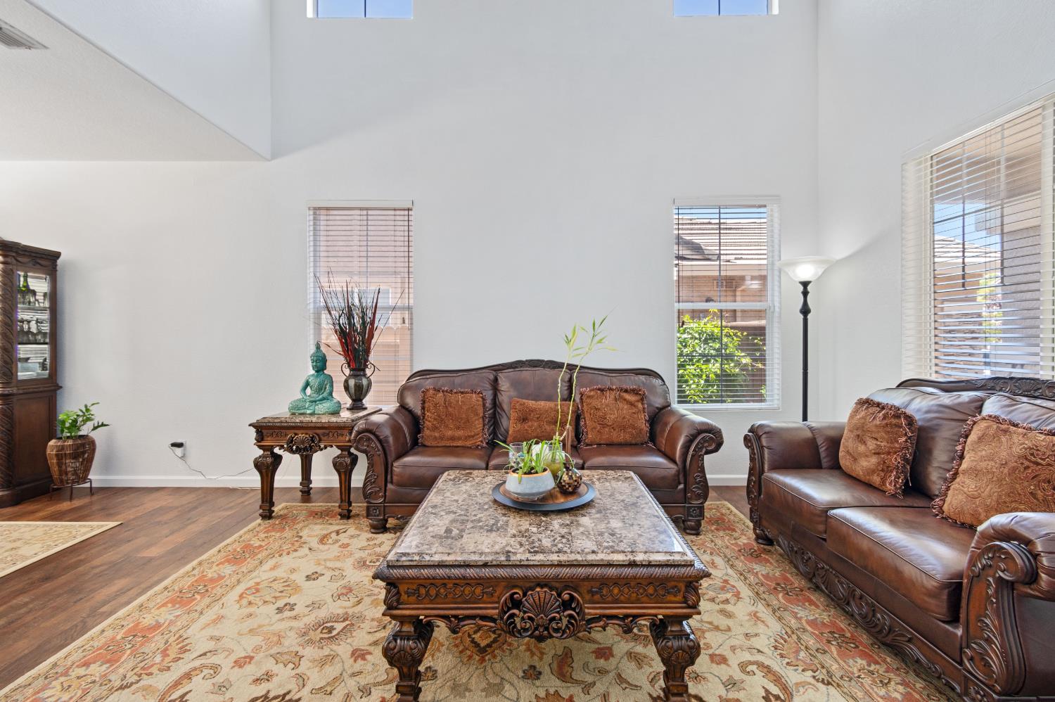Detail Gallery Image 6 of 42 For 1045 Callander Way, Folsom,  CA 95630 - 4 Beds | 2/1 Baths
