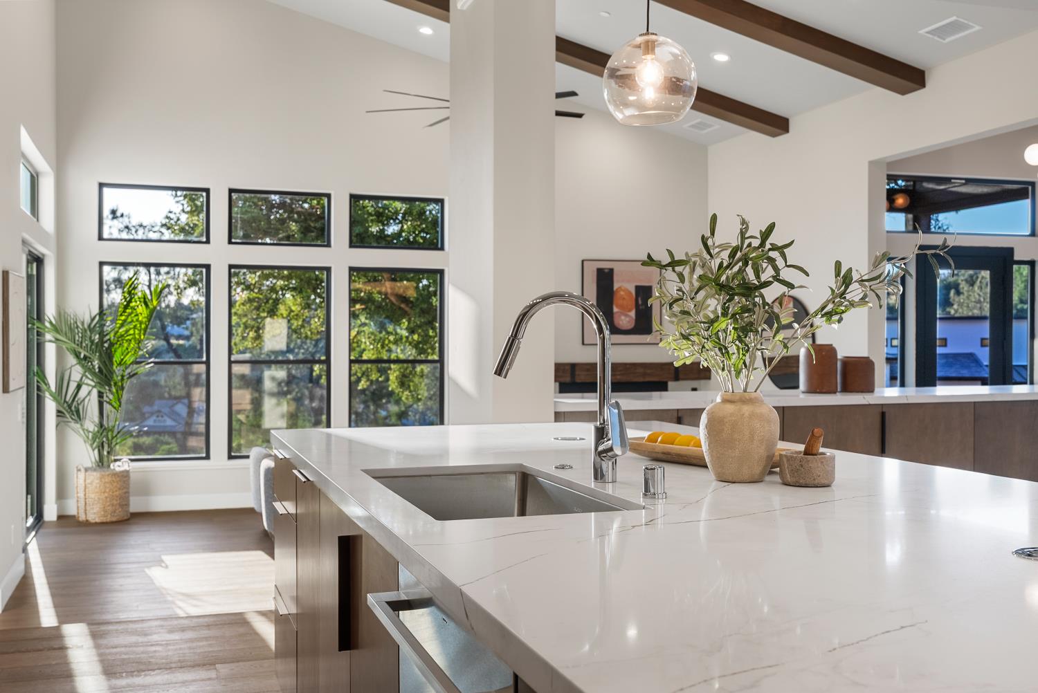 Detail Gallery Image 10 of 39 For 1700 Ridgeview Cir, Auburn,  CA 95603 - 4 Beds | 3/1 Baths
