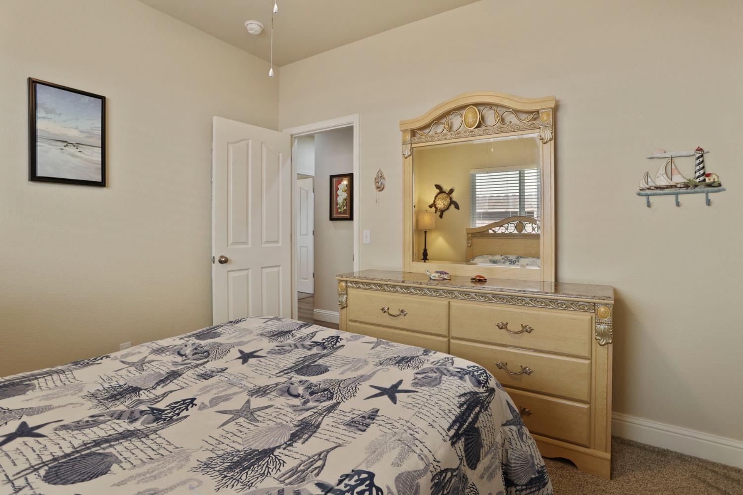 Detail Gallery Image 27 of 41 For 1930 Crystalwood Ln, Lodi,  CA 95242 - 3 Beds | 2 Baths