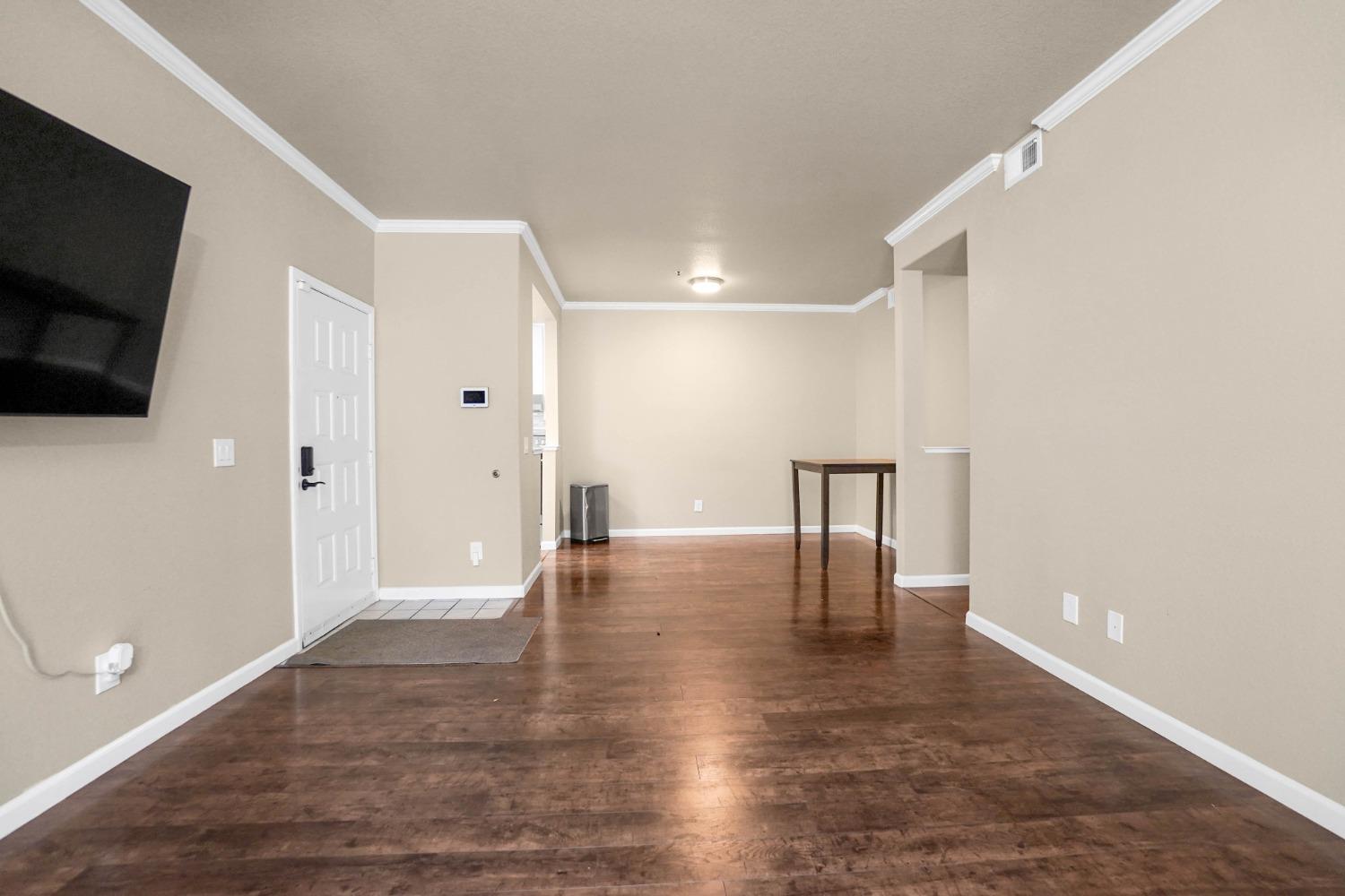 Detail Gallery Image 6 of 26 For 709 Waterford, Pinole,  CA 94564 - 2 Beds | 1 Baths