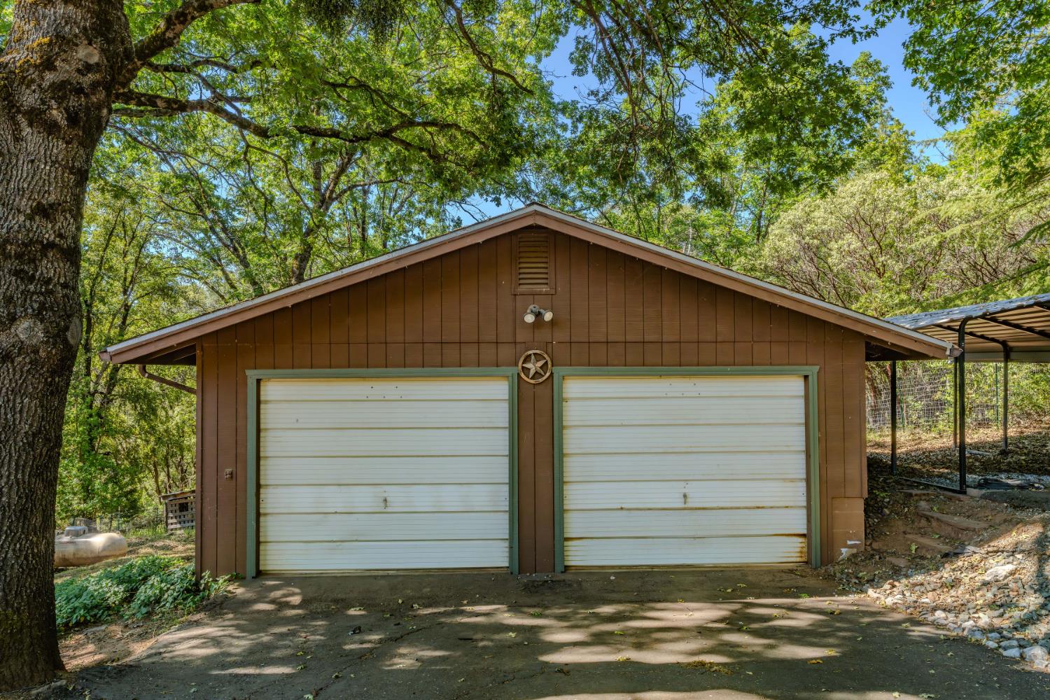 Detail Gallery Image 2 of 73 For 17640 Tannery Ln, Pine Grove,  CA 95665 - 3 Beds | 2 Baths
