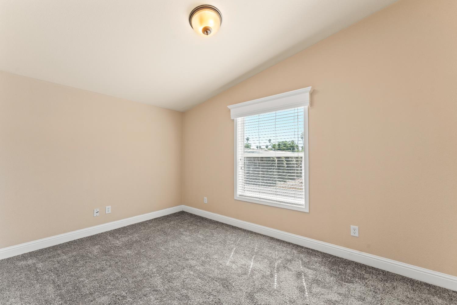 Detail Gallery Image 17 of 38 For 3901 Lake Rd 170, West Sacramento,  CA 95691 - 3 Beds | 2 Baths