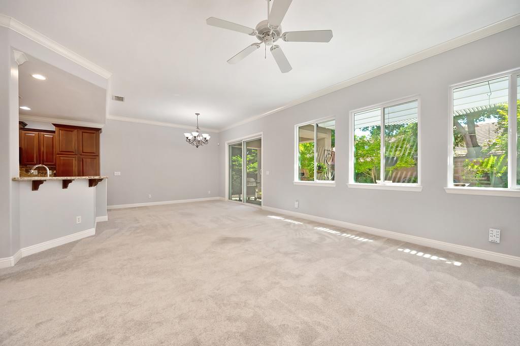 Detail Gallery Image 15 of 99 For 190 Montilla Cir, Sacramento,  CA 95835 - 2 Beds | 2 Baths
