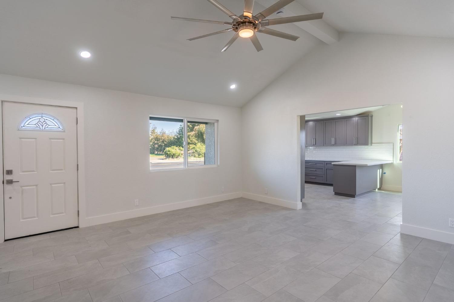 Detail Gallery Image 7 of 30 For 4112 Anna Ave, Keyes,  CA 95328 - 3 Beds | 3 Baths