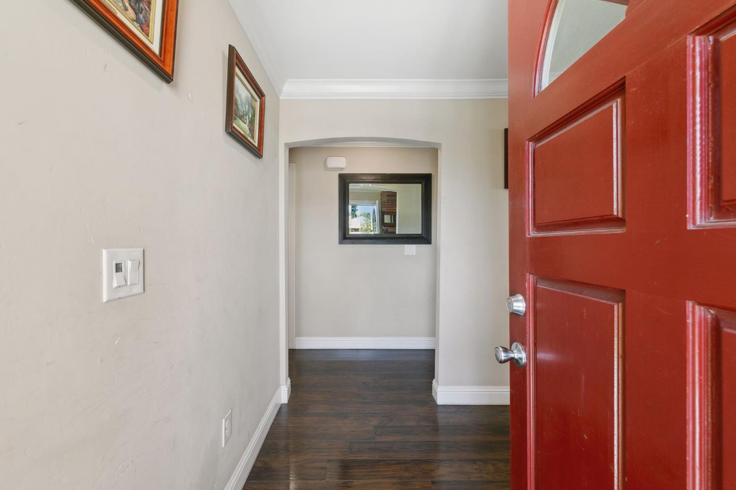 Detail Gallery Image 7 of 37 For 4309 23rd Ave, Sacramento,  CA 95820 - 3 Beds | 1 Baths