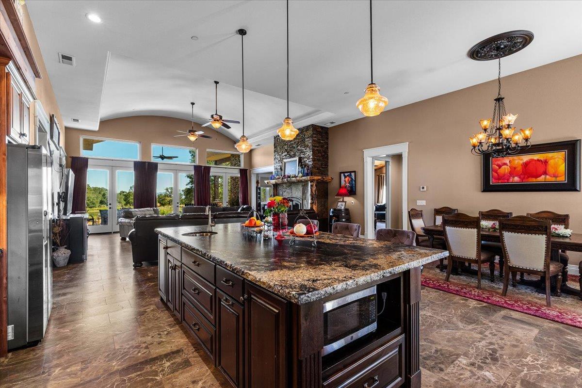 Detail Gallery Image 36 of 97 For 9267 7r Bar Rd, Angels Camp,  CA 95222 - 3 Beds | 3/1 Baths