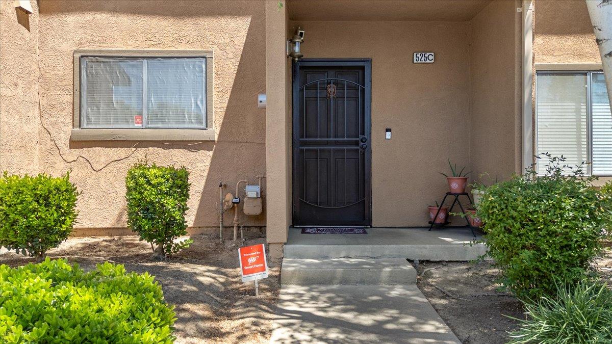 Detail Gallery Image 5 of 44 For 525 Lincoln Ave #C,  Modesto,  CA 95354 - 2 Beds | 1/1 Baths