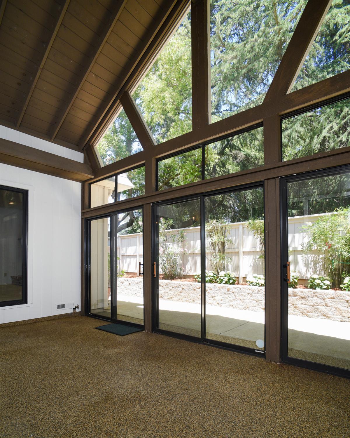 Photo #8: 225053246 Listing: Photo #8