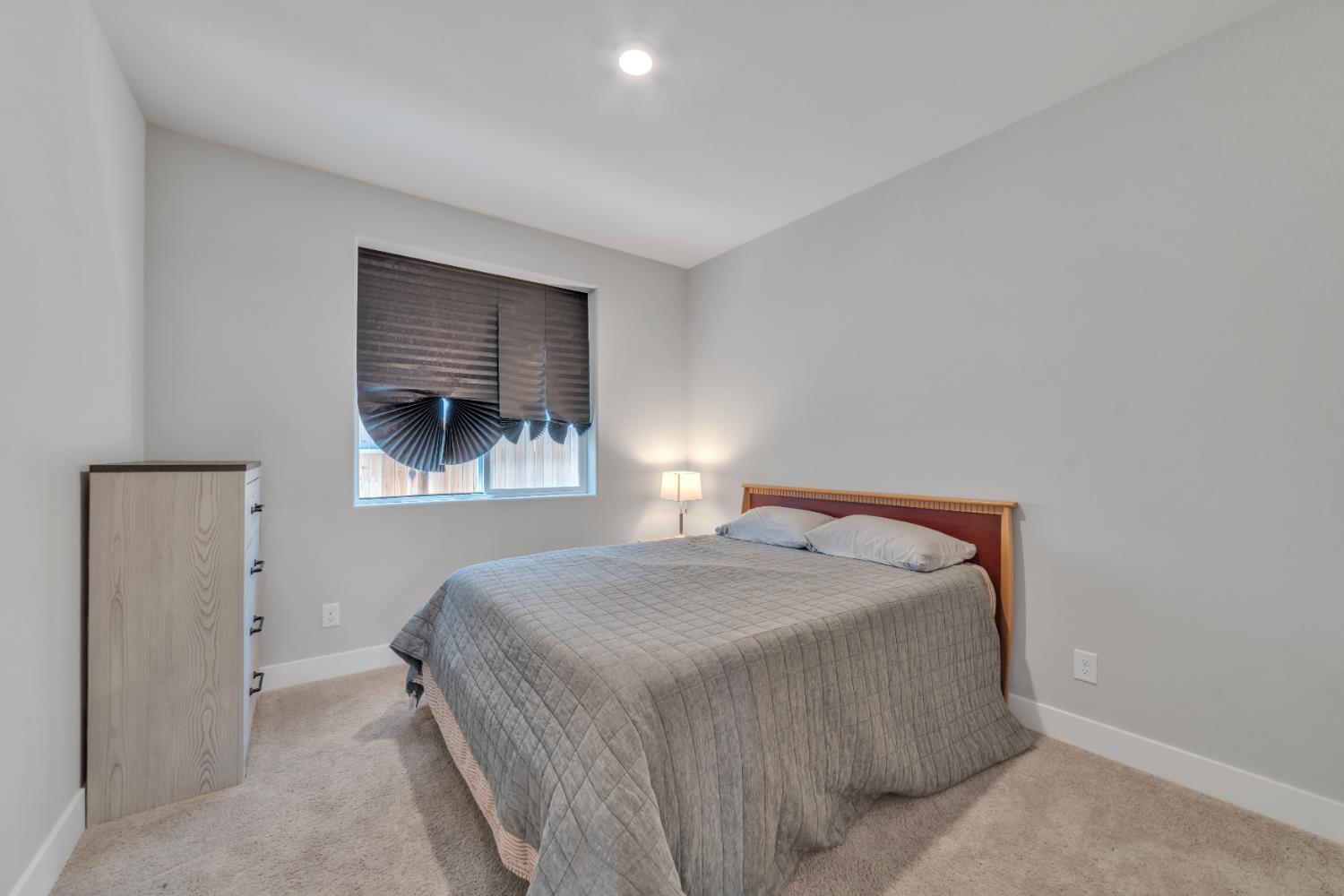 Detail Gallery Image 23 of 35 For 3429 Tall Oaks Bend Way, Folsom,  CA 95630 - 3 Beds | 2 Baths
