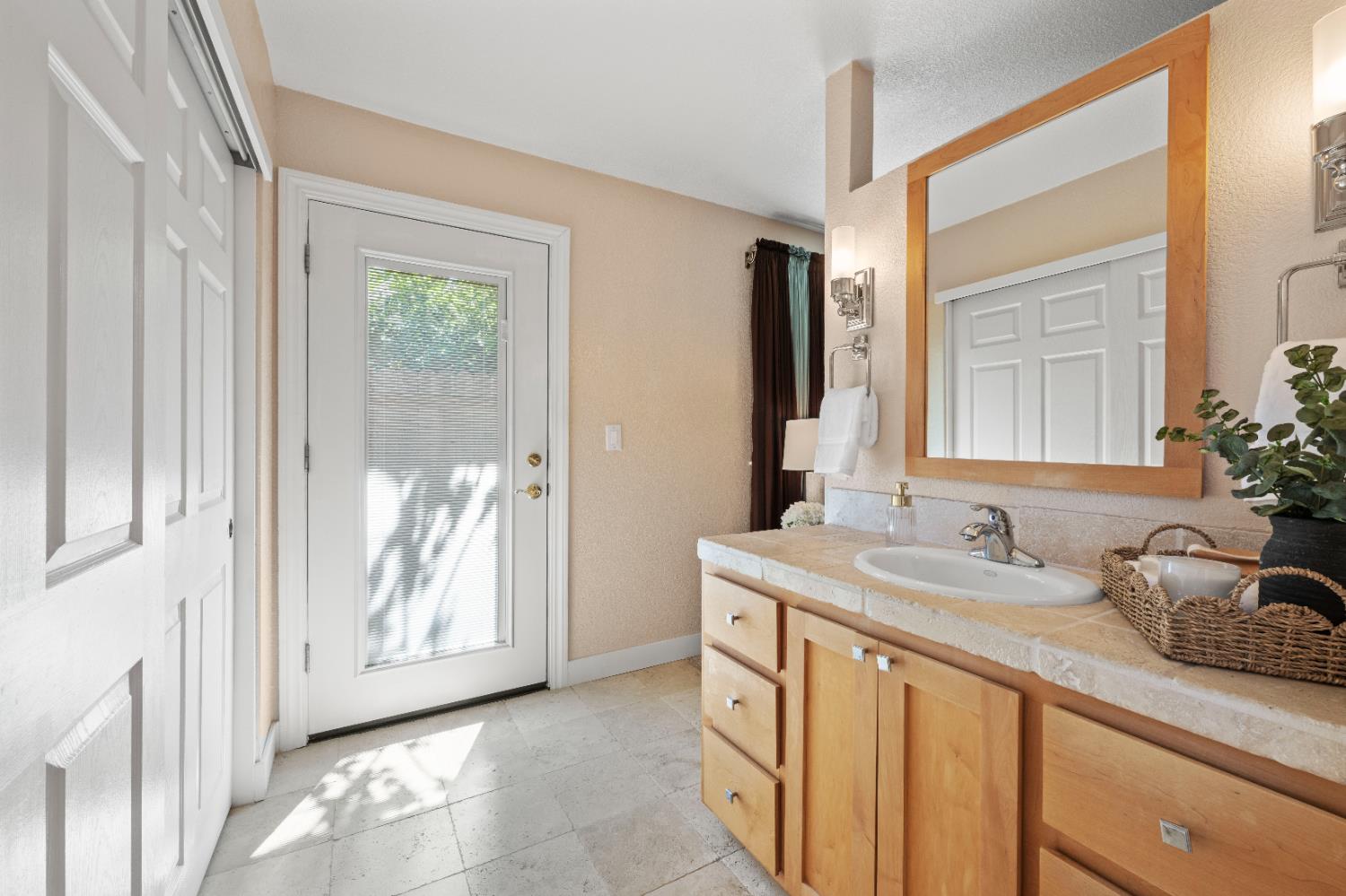 Detail Gallery Image 30 of 50 For 607 Grider Dr, Roseville,  CA 95678 - 4 Beds | 2 Baths