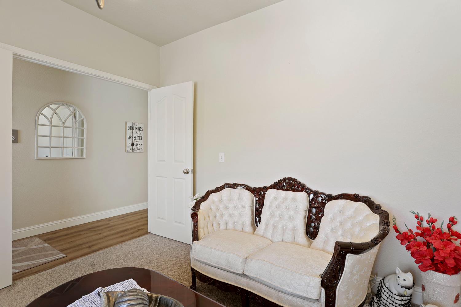 Detail Gallery Image 10 of 41 For 1930 Crystalwood Ln, Lodi,  CA 95242 - 3 Beds | 2 Baths