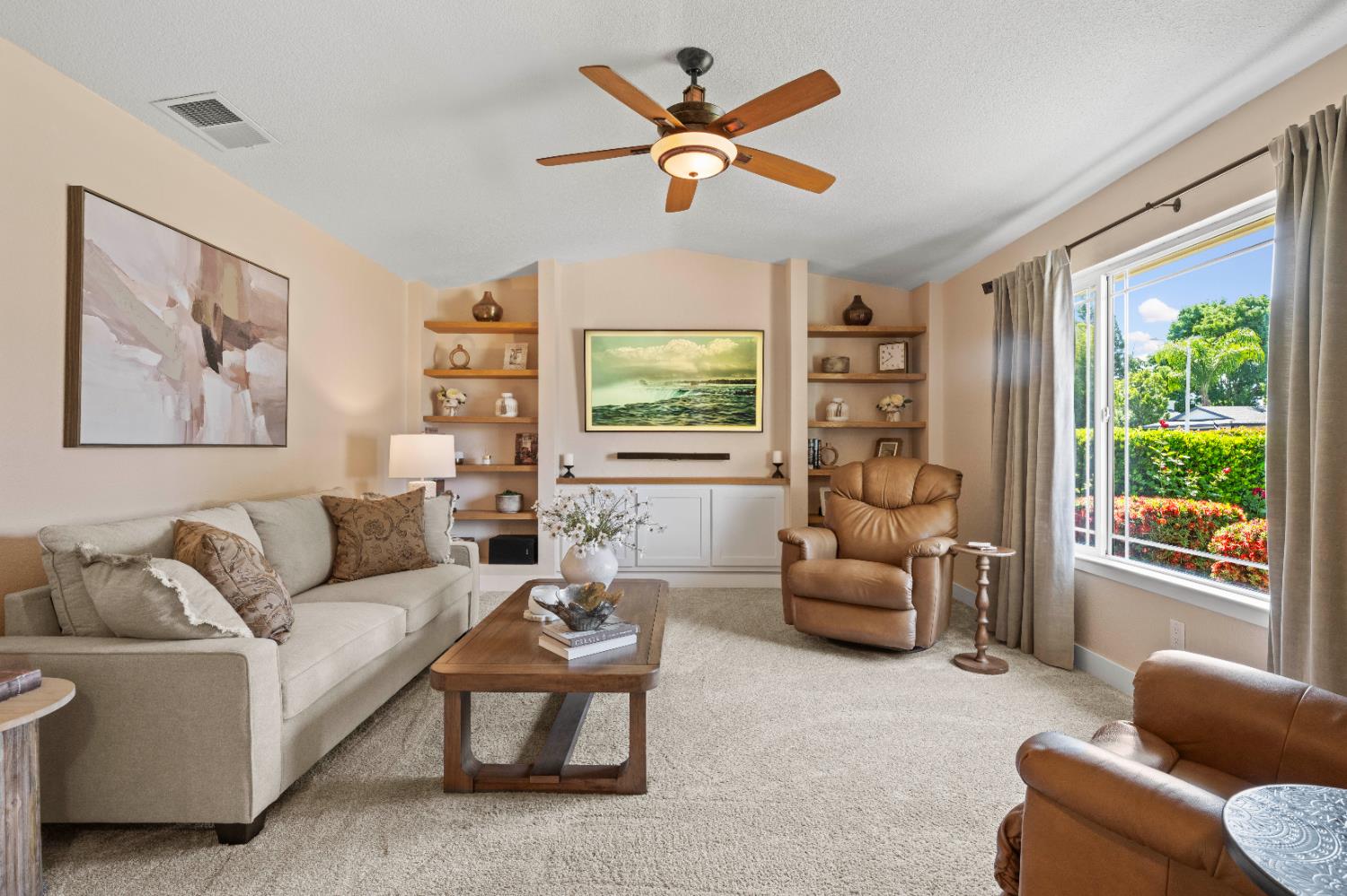 Detail Gallery Image 14 of 50 For 607 Grider Dr, Roseville,  CA 95678 - 4 Beds | 2 Baths