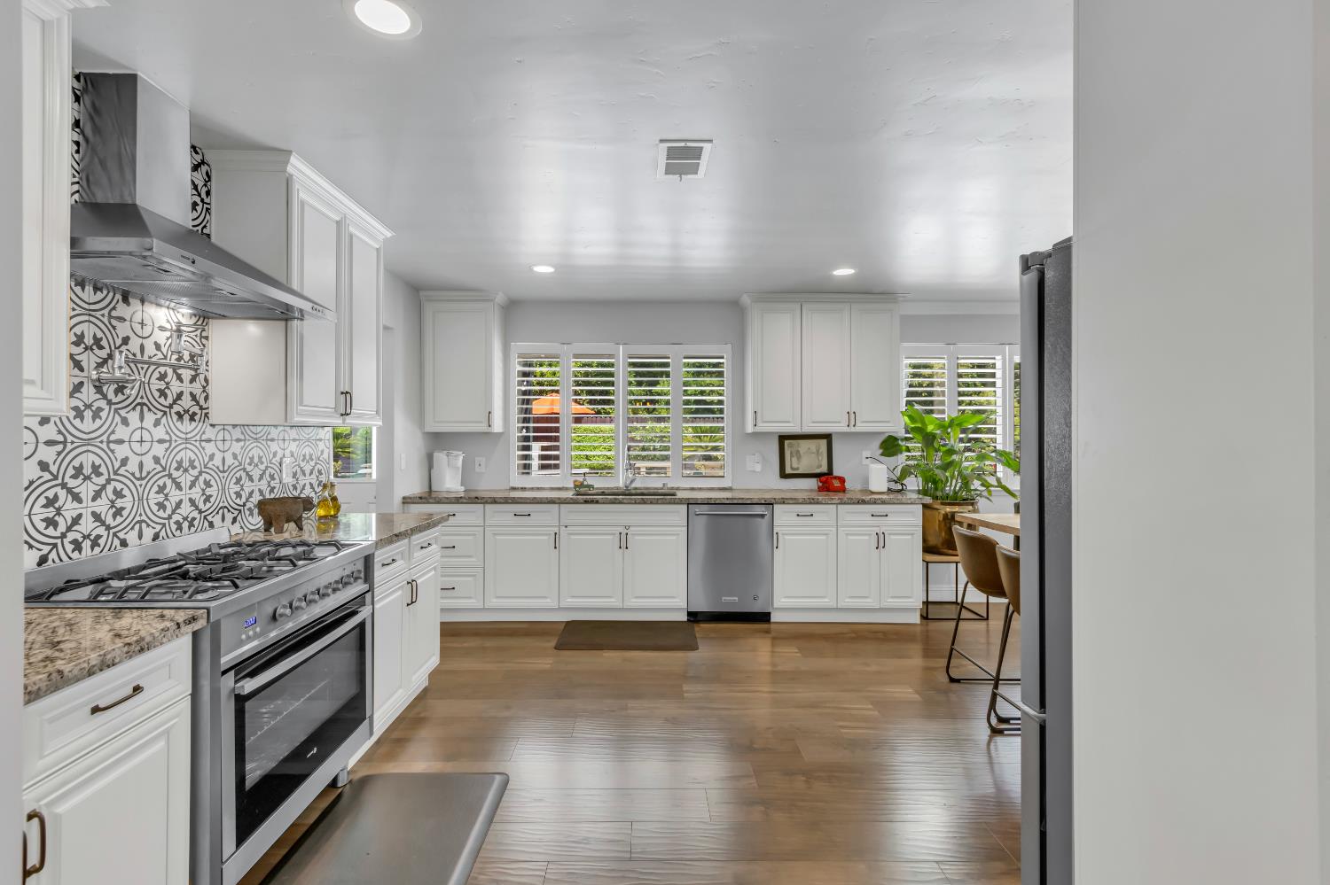 Detail Gallery Image 59 of 94 For 590 Kevington Ct, Sacramento,  CA 95864 - 4 Beds | 3/1 Baths
