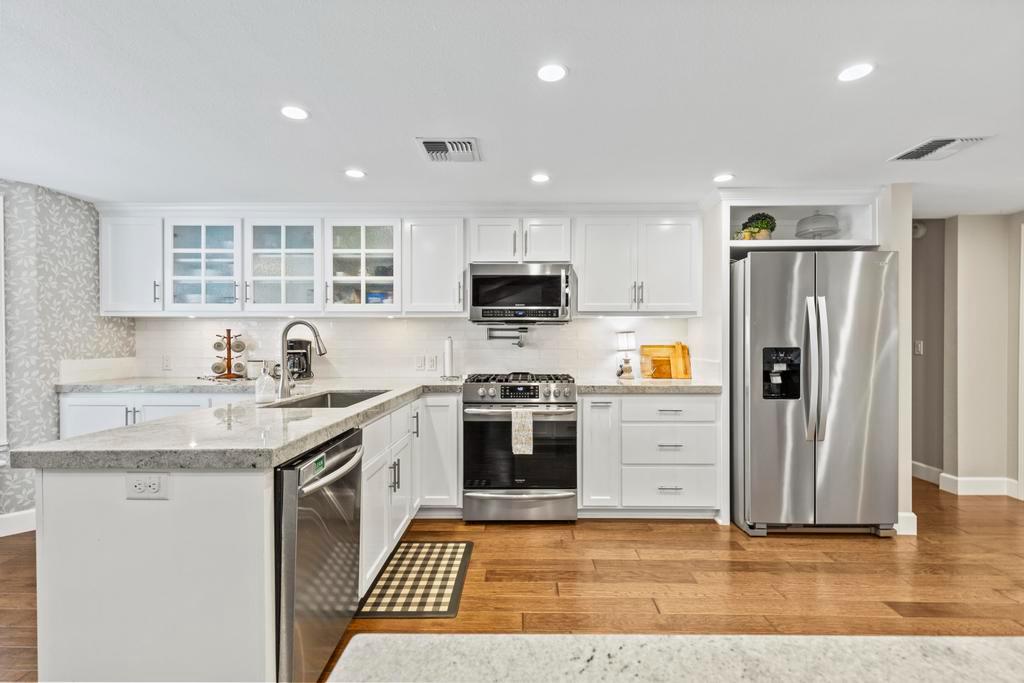Detail Gallery Image 5 of 80 For 734 Mariner Loop, Yuba City,  CA 95991 - 4 Beds | 3 Baths