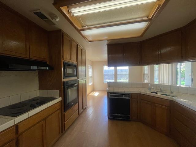 Tramway Place, Turlock, California image 7