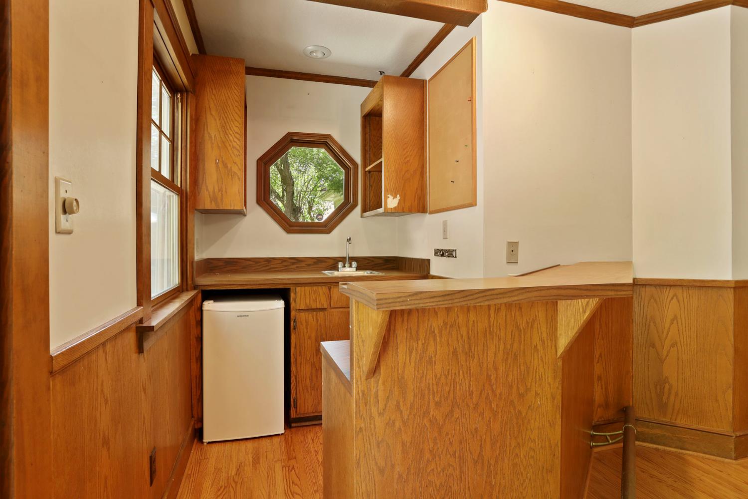 Detail Gallery Image 14 of 51 For 105 W Euclid Ave, Stockton,  CA 95204 - 4 Beds | 2 Baths