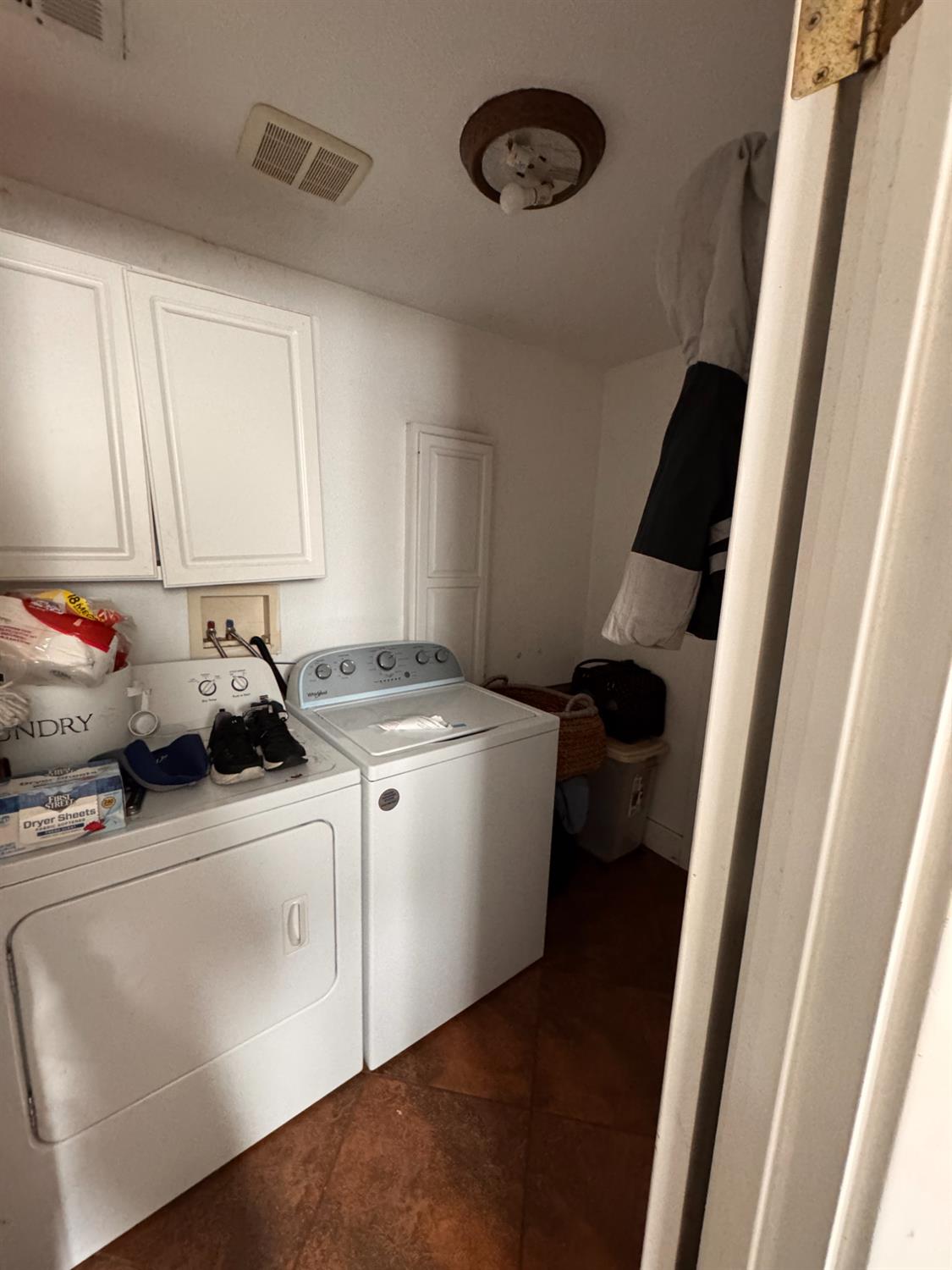 Detail Gallery Image 11 of 17 For 306 Maynell Ave, Modesto,  CA 95354 - 2 Beds | 2 Baths