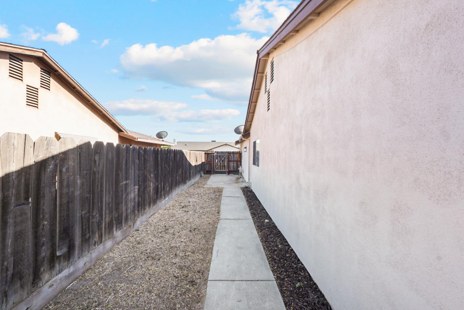 Detail Gallery Image 21 of 21 For 2433 Marguerite Way, Ceres,  CA 95307 - 3 Beds | 2 Baths