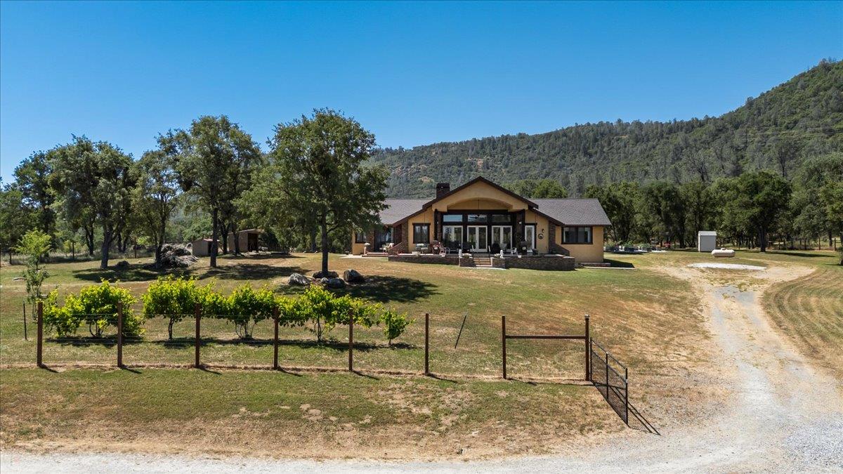 Detail Gallery Image 9 of 97 For 9267 7r Bar Rd, Angels Camp,  CA 95222 - 3 Beds | 3/1 Baths