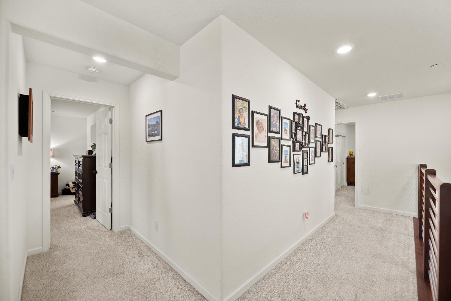 Detail Gallery Image 23 of 55 For 257 Bywell Bridge Cir, Sacramento,  CA 95823 - 3 Beds | 2/1 Baths