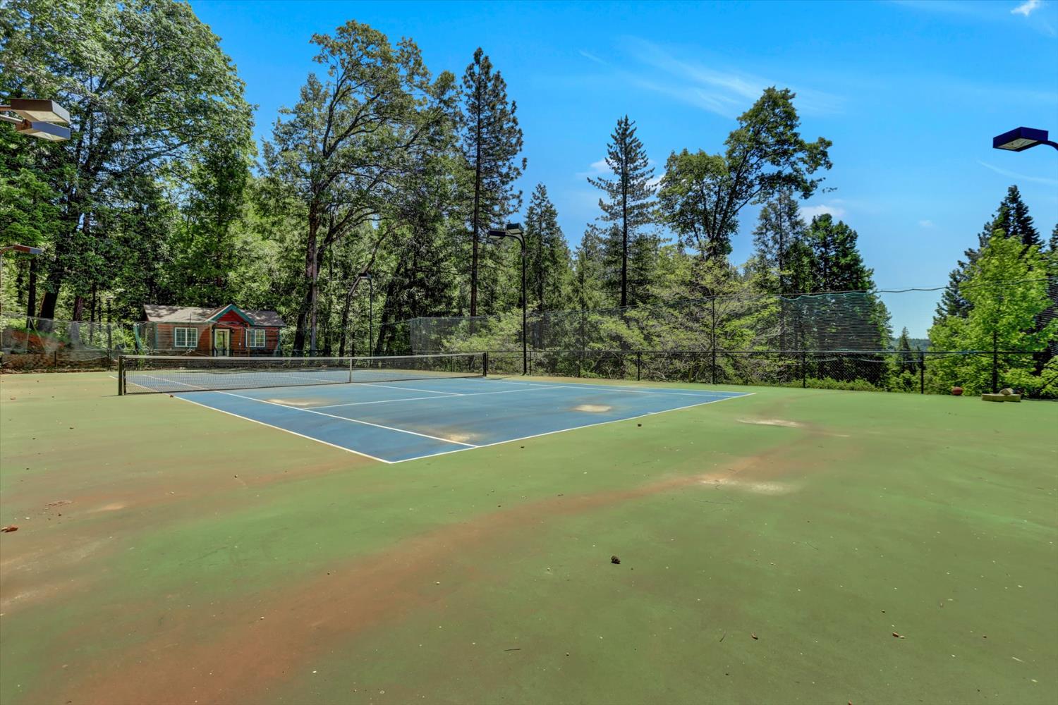 Kensington Kourt, Grass Valley, California image 42