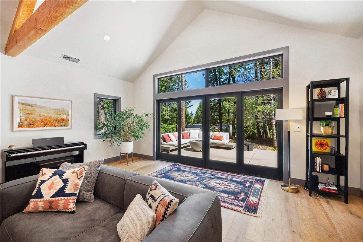 Detail Gallery Image 14 of 57 For 10337 Harmony Ridge Rd, Nevada City,  CA 95959 - 4 Beds | 2/2 Baths