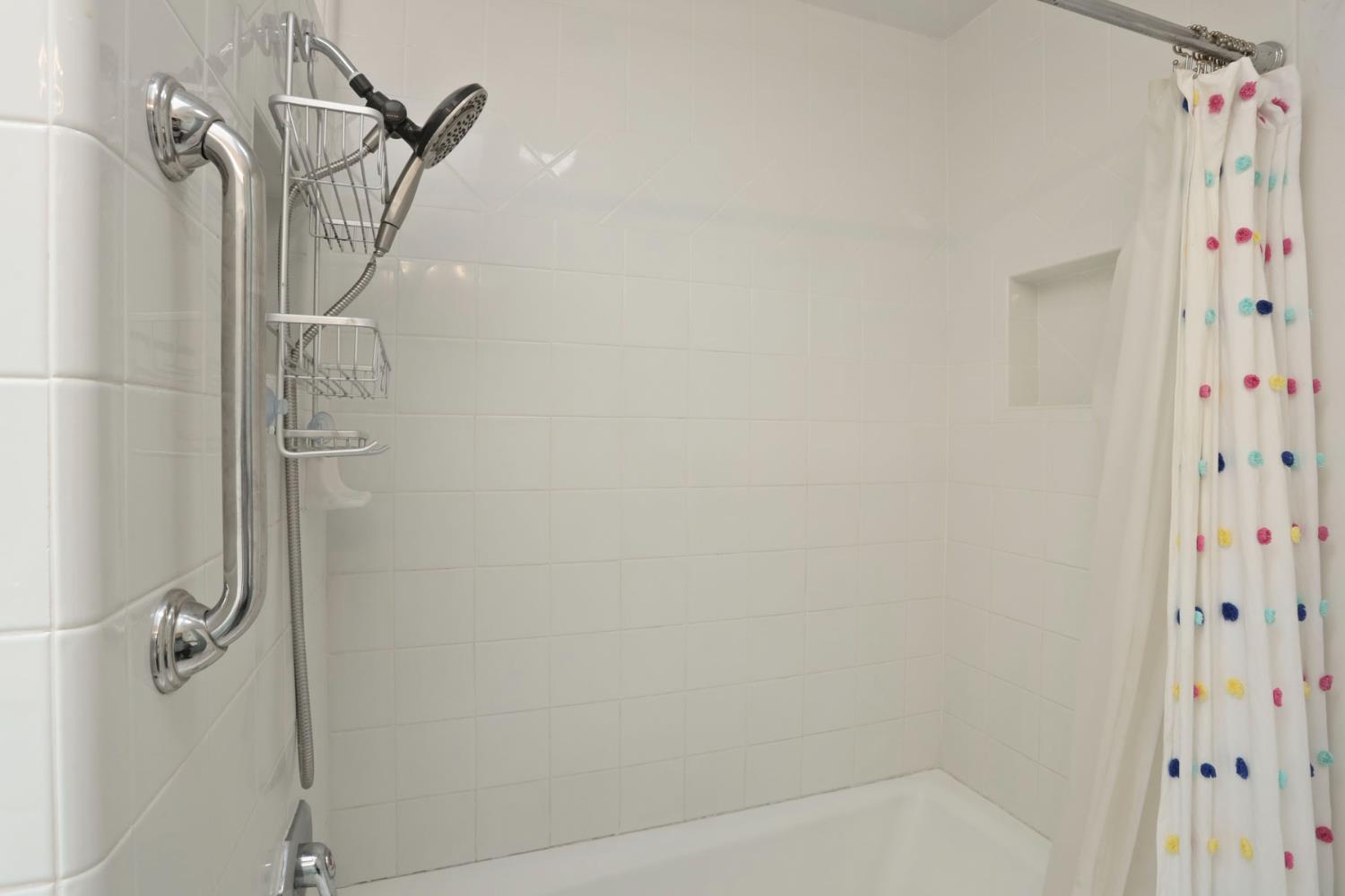 Detail Gallery Image 39 of 51 For 105 W Euclid Ave, Stockton,  CA 95204 - 4 Beds | 2 Baths
