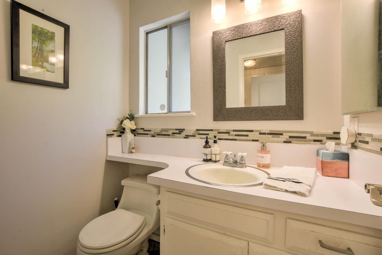 Detail Gallery Image 21 of 46 For 3401 Norris Ave, Sacramento,  CA 95821 - 4 Beds | 2/1 Baths