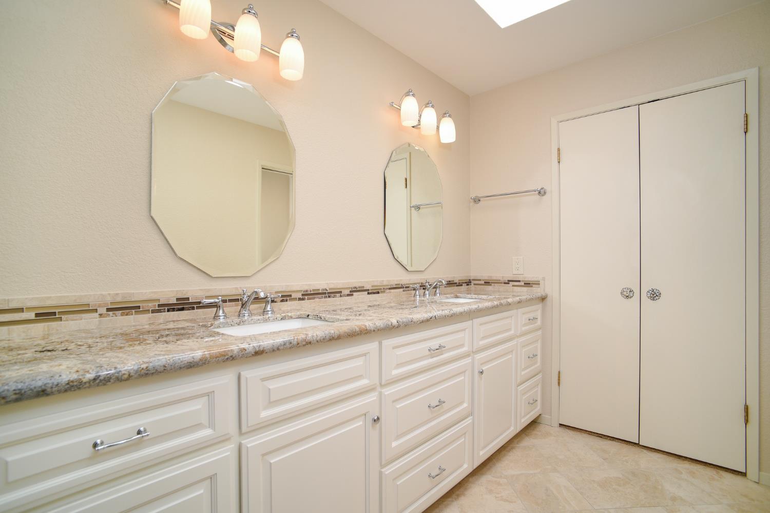 Photo #21: 225053246 Listing: Photo #21