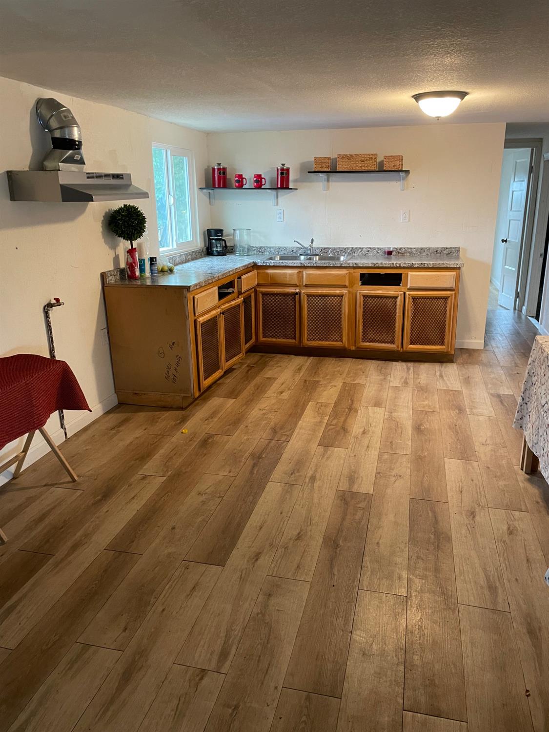 Detail Gallery Image 8 of 26 For 3748 Sw Arroyo Seco Ln 22, North Highlands,  CA 95660 - 3 Beds | 1/1 Baths