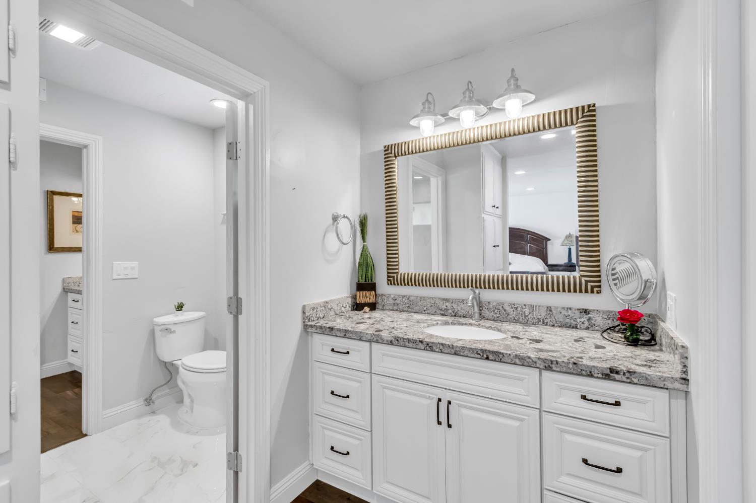 Detail Gallery Image 41 of 94 For 590 Kevington Ct, Sacramento,  CA 95864 - 4 Beds | 3/1 Baths