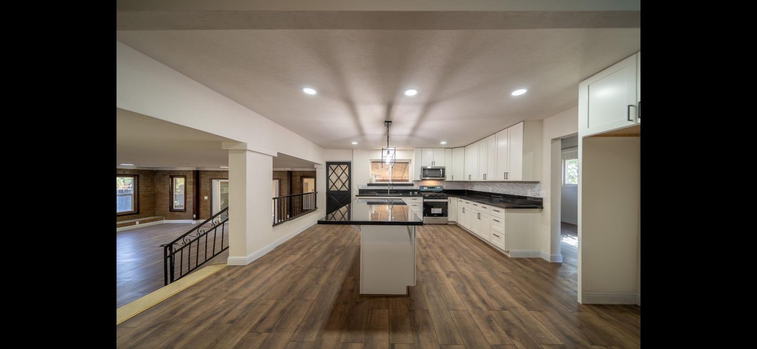 Detail Gallery Image 11 of 37 For 2408 Learned Ave, Stockton,  CA 95205 - 4 Beds | 3 Baths