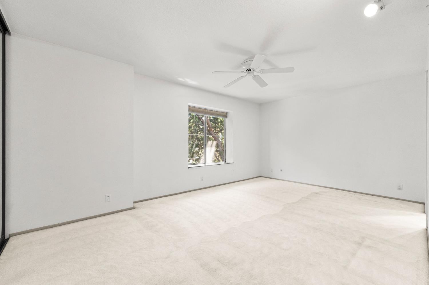 Detail Gallery Image 14 of 41 For 3124 Swallows Nest Dr, Sacramento,  CA 95833 - 2 Beds | 1/1 Baths