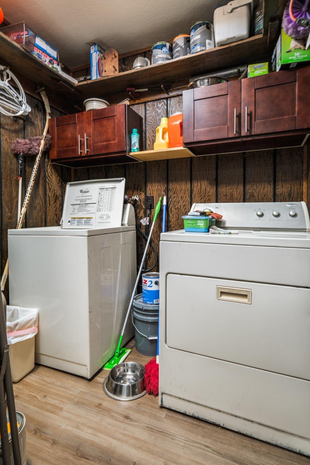Detail Gallery Image 17 of 44 For 1644 Crystal Air Dr, South Lake Tahoe,  CA 96150 - 3 Beds | 1/1 Baths