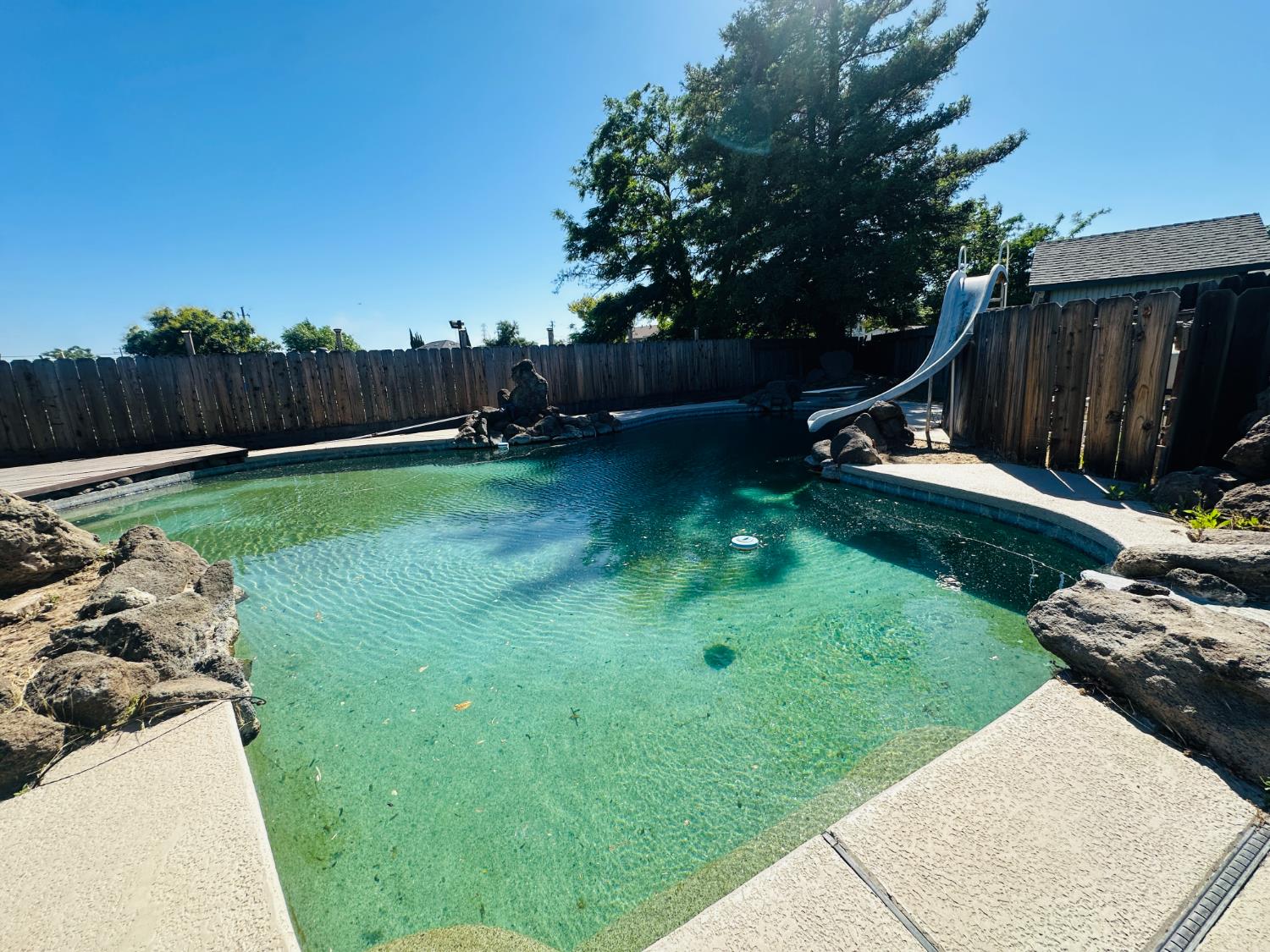 Detail Gallery Image 34 of 41 For 553 Manor Oak Pl, Manteca,  CA 95336 - 4 Beds | 3 Baths