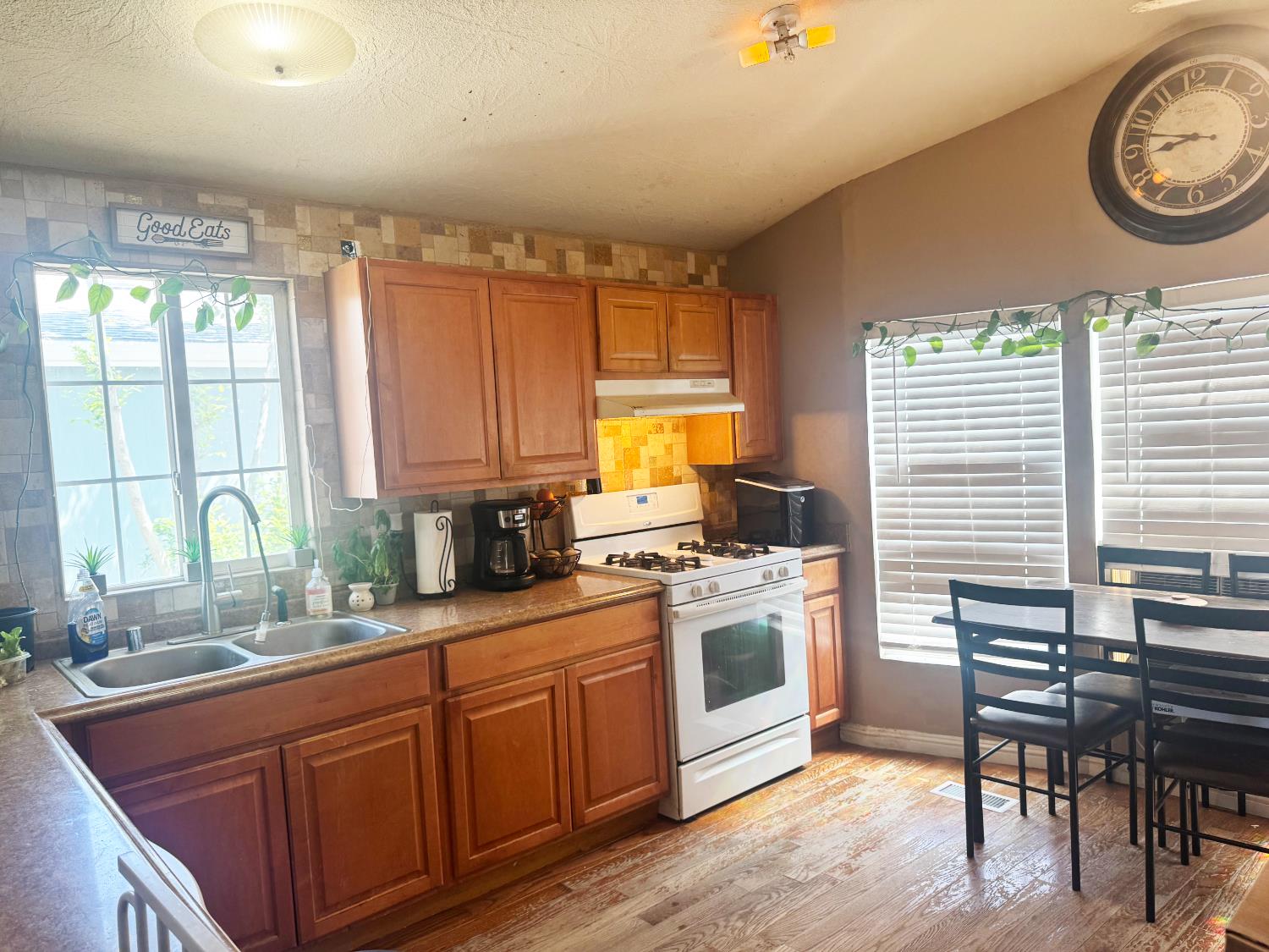 Detail Gallery Image 2 of 5 For 3650 Ohio Ln 82, North Highlands,  CA 95660 - 2 Beds | 1 Baths