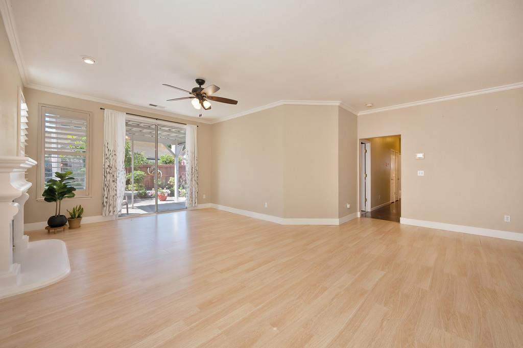 Detail Gallery Image 16 of 48 For 10134 Creek Trail Cir, Stockton,  CA 95209 - 3 Beds | 2 Baths