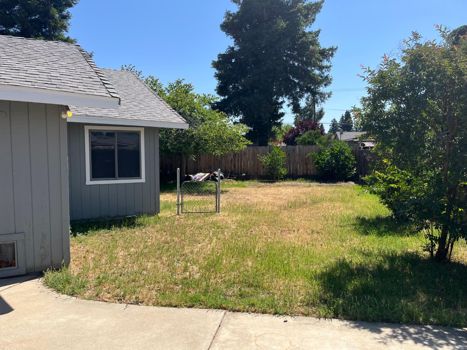 Detail Gallery Image 24 of 26 For 12936 Main St, Waterford,  CA 95386 - 3 Beds | 2 Baths