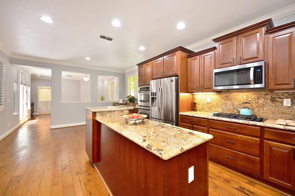 Detail Gallery Image 22 of 99 For 190 Montilla Cir, Sacramento,  CA 95835 - 2 Beds | 2 Baths