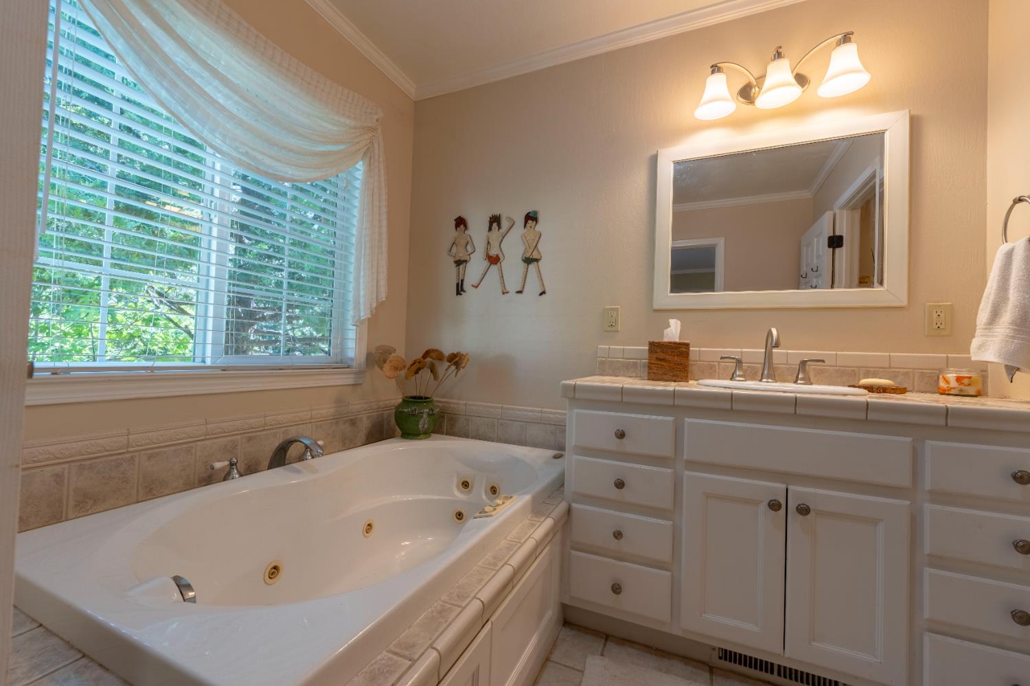 Detail Gallery Image 33 of 49 For 242 Brock Rd, Nevada City,  CA 95959 - 4 Beds | 2 Baths