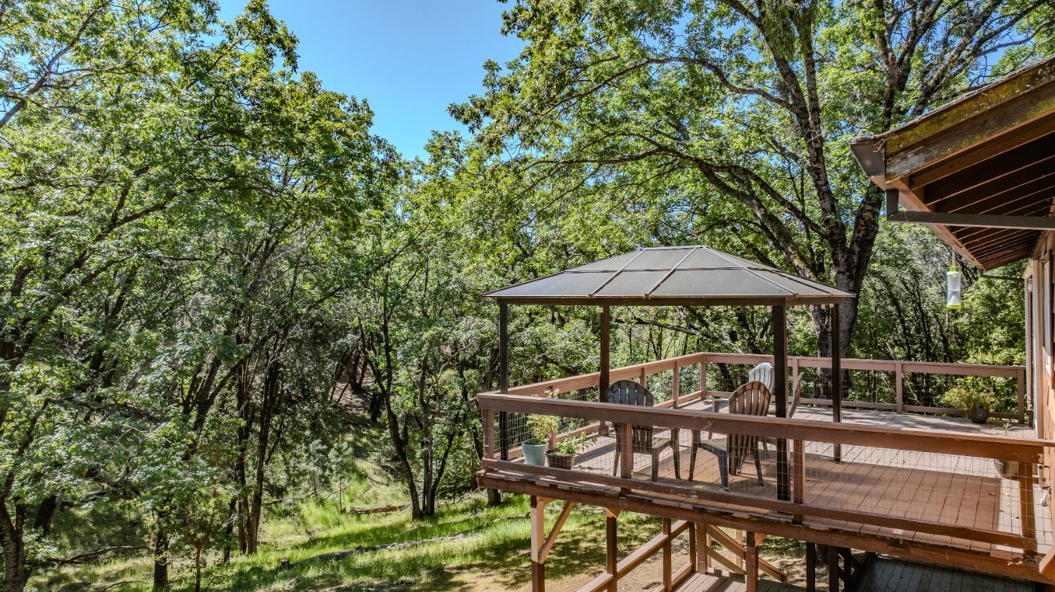 Detail Gallery Image 9 of 73 For 17640 Tannery Ln, Pine Grove,  CA 95665 - 3 Beds | 2 Baths