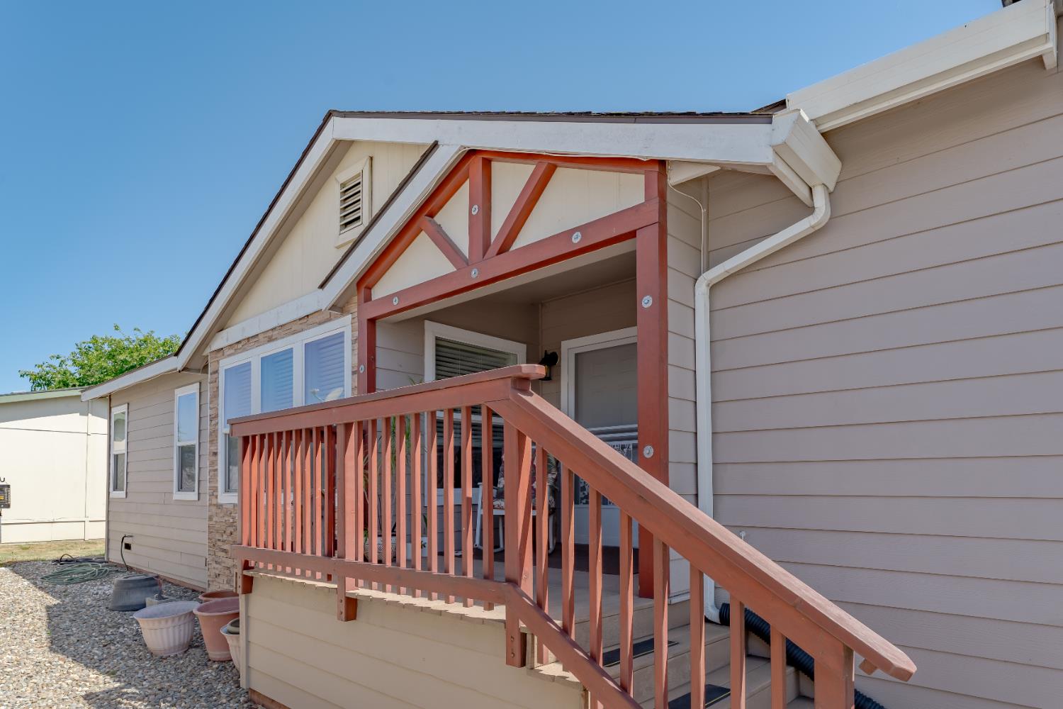 Detail Gallery Image 2 of 38 For 3901 Lake Rd 170, West Sacramento,  CA 95691 - 3 Beds | 2 Baths