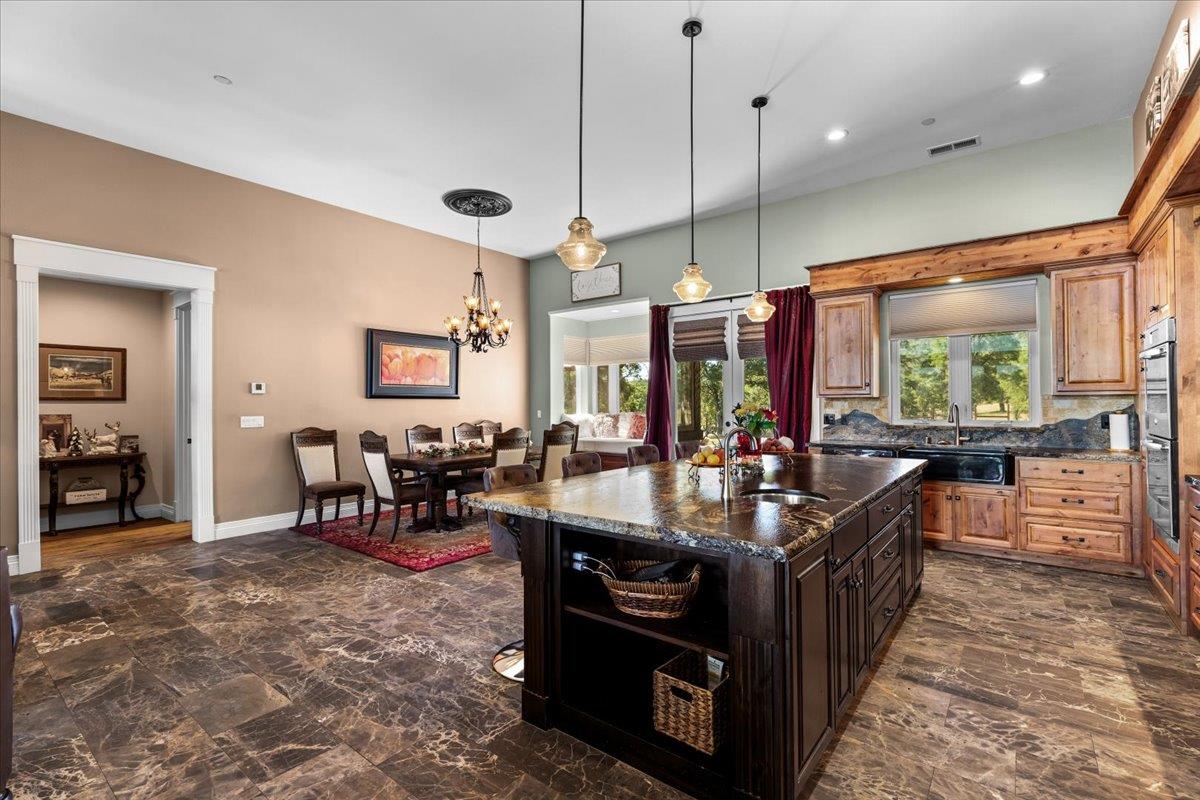 Detail Gallery Image 25 of 97 For 9267 7r Bar Rd, Angels Camp,  CA 95222 - 3 Beds | 3/1 Baths