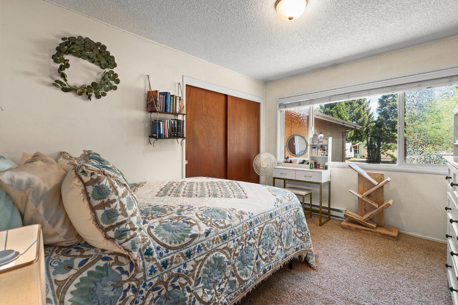 Detail Gallery Image 10 of 18 For 237 Katherine St, Quincy,  CA 95971 - 2 Beds | 1 Baths