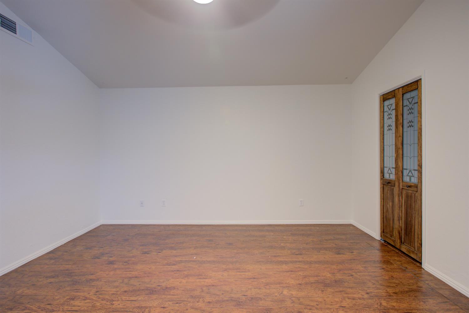 Detail Gallery Image 23 of 38 For 1801 Innsbrook Dr, Modesto,  CA 95350 - 3 Beds | 2 Baths