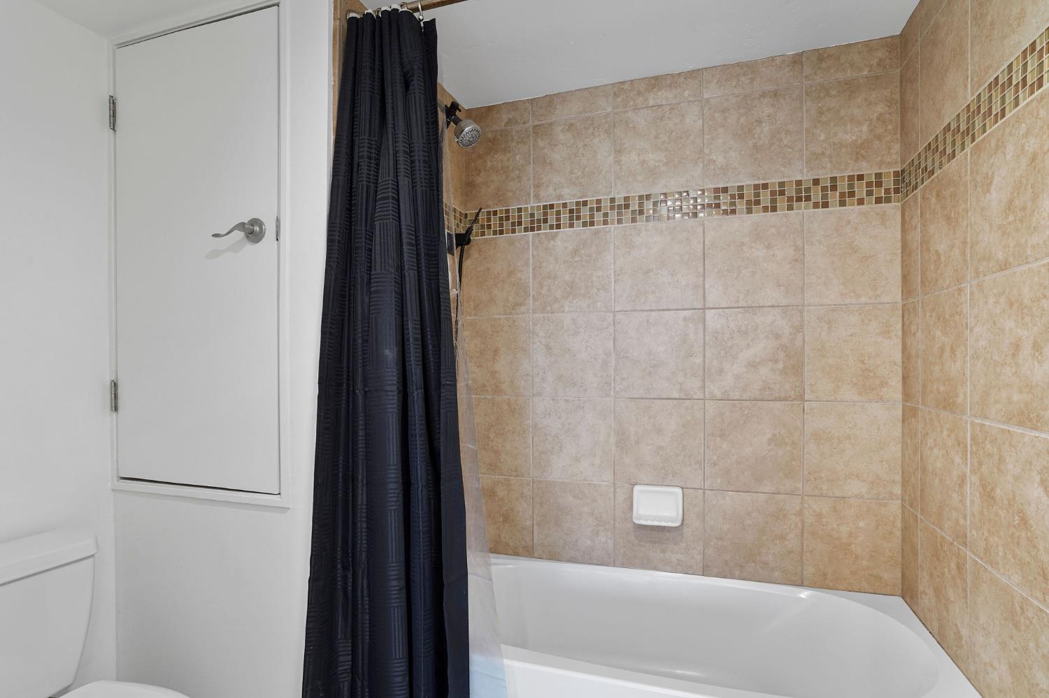 Photo #23: 225065069 Listing: Photo #23