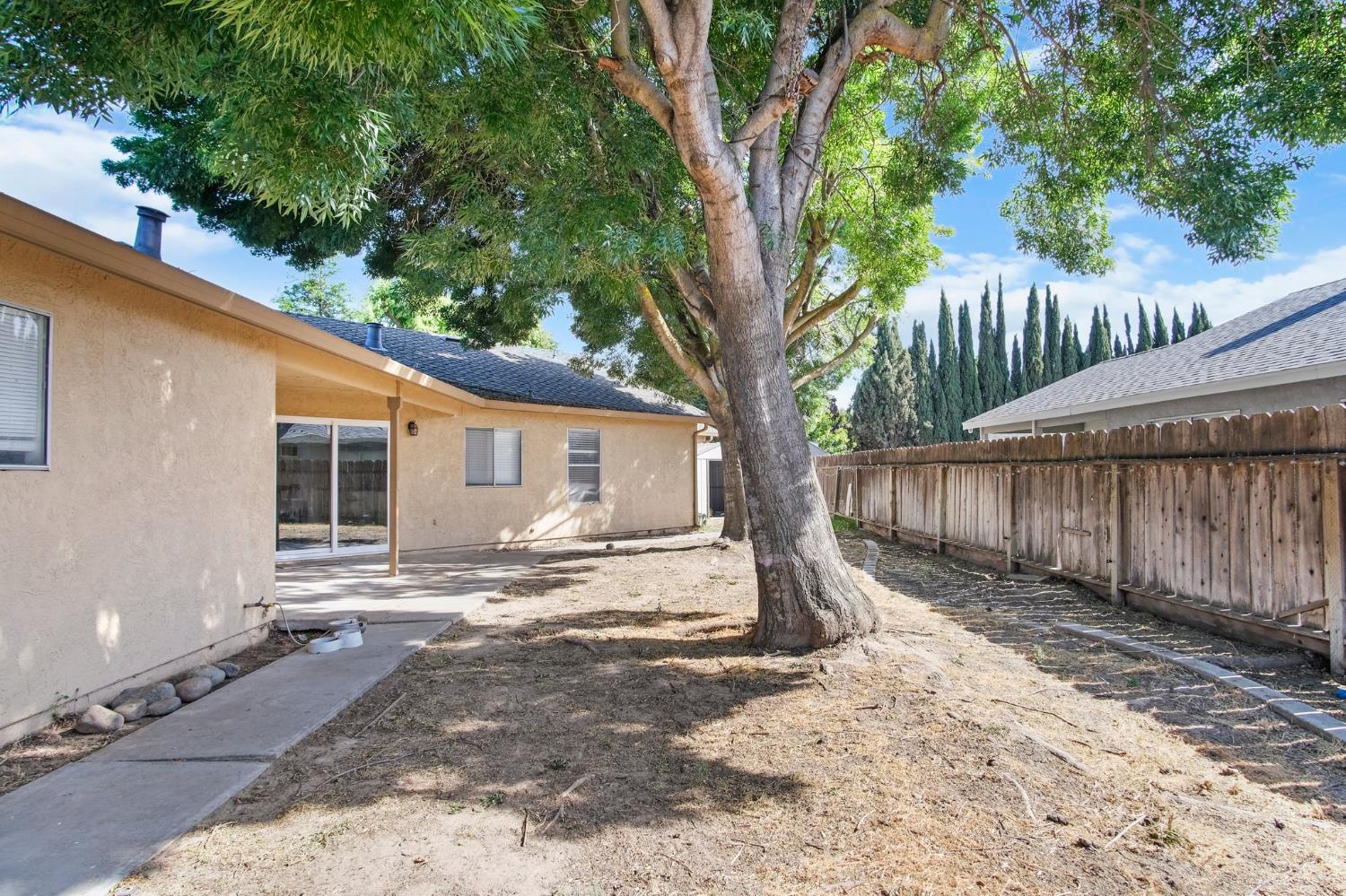 Detail Gallery Image 15 of 17 For 1357 Mark Ct, Turlock,  CA 95380 - 3 Beds | 2 Baths