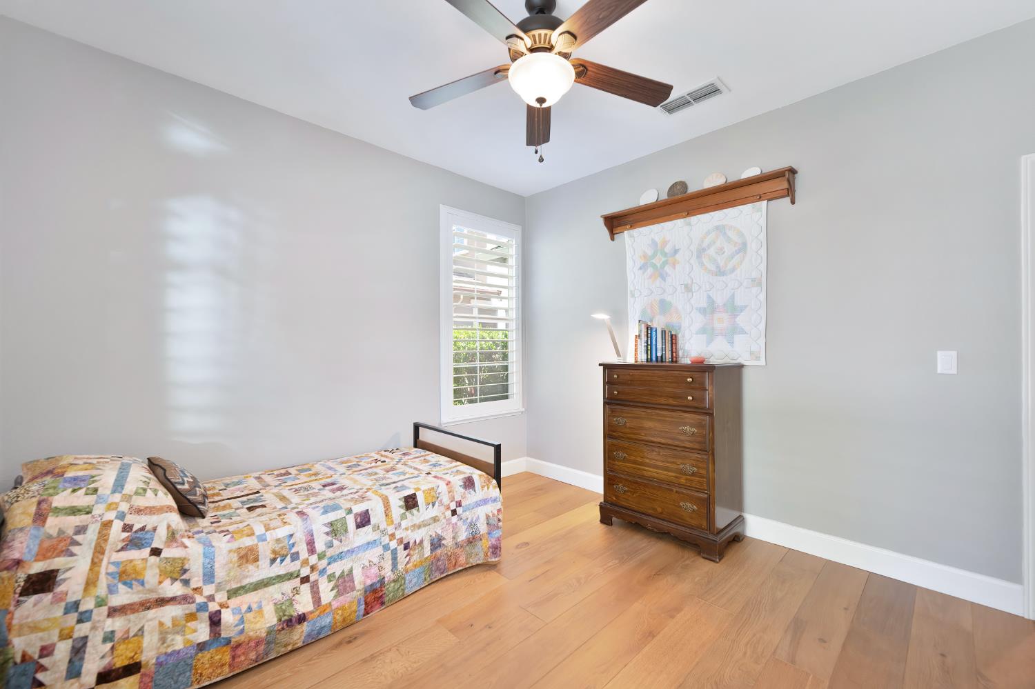 Detail Gallery Image 34 of 46 For 1123 Meredith Way, Folsom,  CA 95630 - 4 Beds | 2 Baths