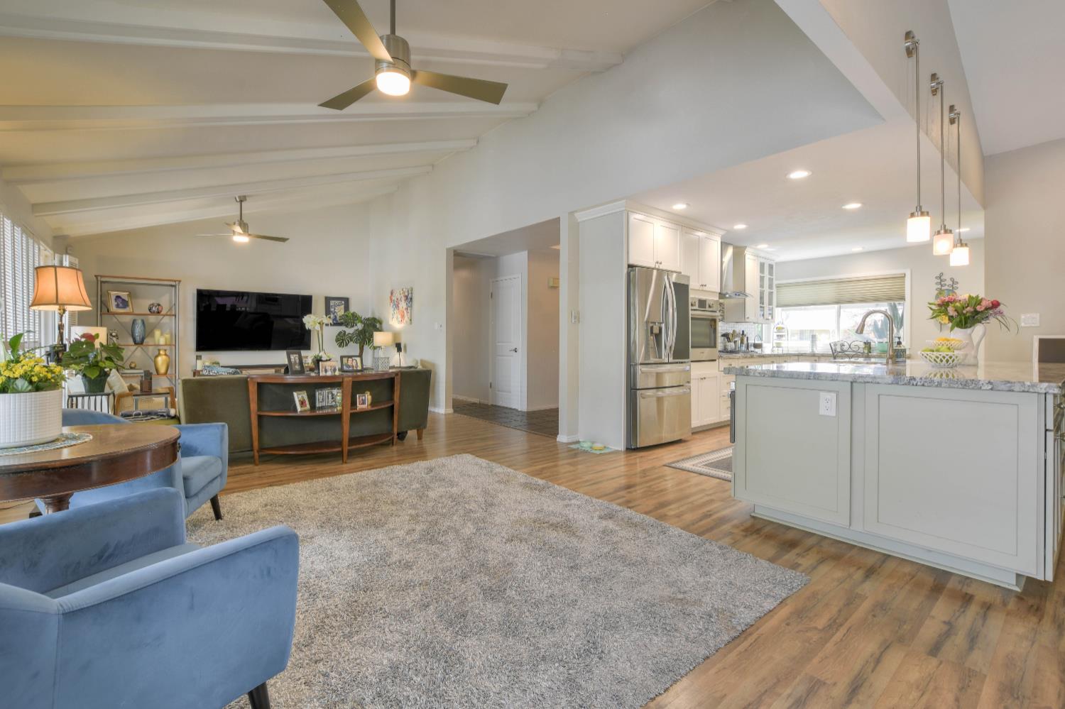 Detail Gallery Image 10 of 46 For 3401 Norris Ave, Sacramento,  CA 95821 - 4 Beds | 2/1 Baths